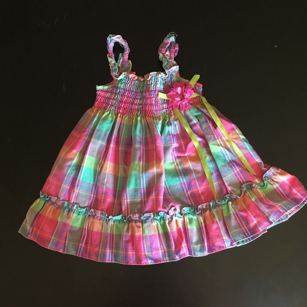 🔥sale🔥Beautiful multicolored plaid dress size 2T